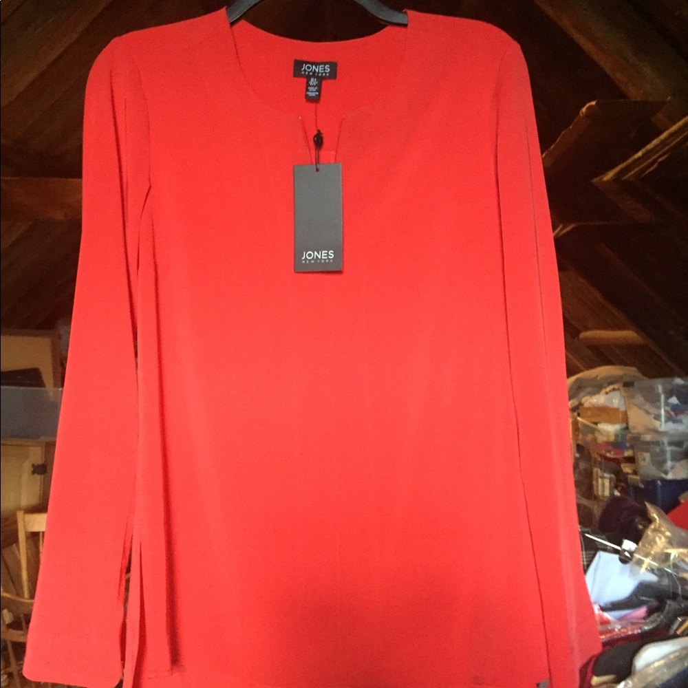 Jny red tunic top